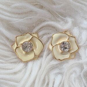 Kate Spade Gold Toned Floral Post Earrings- Good Condition